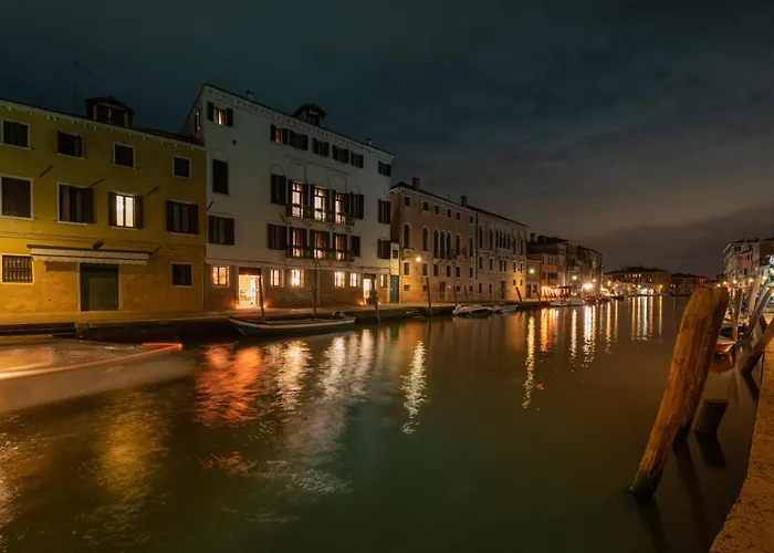 Ca' Bonfadini Historic Experience